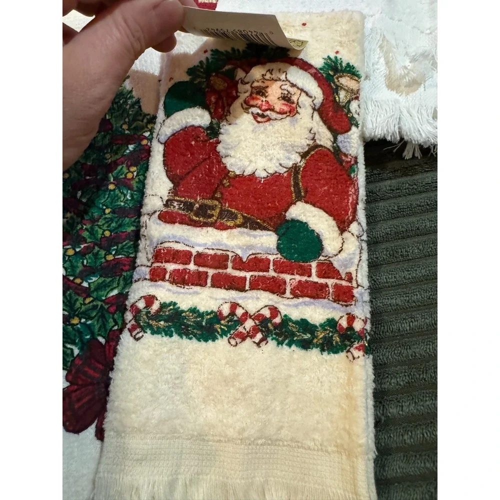Vintage Holiday Traditions Set of 6 Guest Towels‎ Santa Christmas Trees Festive